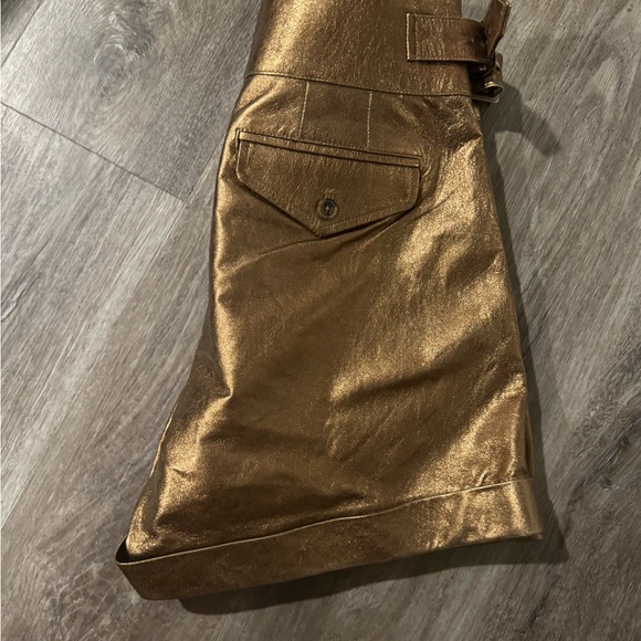 Banana Republic Women's Metallic Leather Explorer Short - Picture 4 of 8